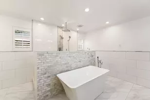 10106 Inwood Dr, Houston, TX 77042 - Photo 22