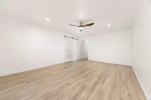 10106 Inwood Dr, Houston, TX 77042 - Photo 20