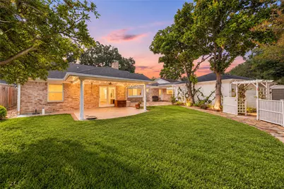 10106 Inwood Drive, Houston, TX 77042 - Photo 2