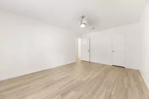 10106 Inwood Dr, Houston, TX 77042 - Photo 28