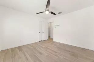 10106 Inwood Dr, Houston, TX 77042 - Photo 26