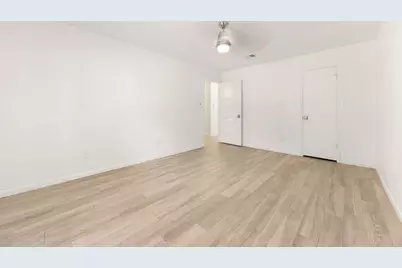 10106 Inwood Drive, Houston, TX 77042 - Photo 28