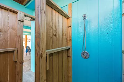 117 S Verdia Drive, Crystal Beach, TX 77650 - Photo 16