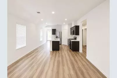 1930 Legacy Hills Drive, Houston, TX 77067 - Photo 6