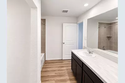 1930 Legacy Hills Drive, Houston, TX 77067 - Photo 10