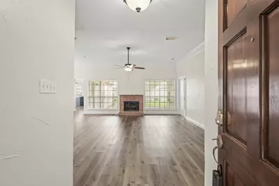 2727 N Peach Hollow Circle, Pearland, TX 77584 - Photo 2