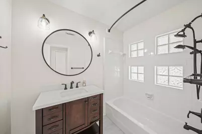 2727 N Peach Hollow Circle, Pearland, TX 77584 - Photo 10