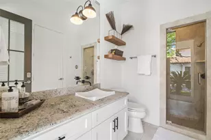 19 W Palmer Point, The Woodlands, TX 77381 - Photo 32
