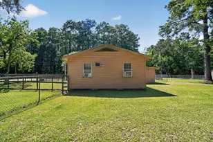 1415 Sharon St, Vidor, TX 77662 - Photo 24