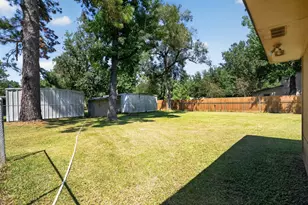 1415 Sharon St, Vidor, TX 77662 - Photo 4