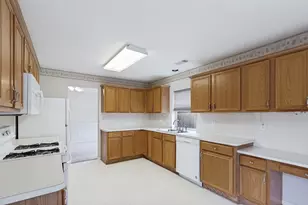 6811 Shelby Oaks Dr, Richmond, TX 77407 - Photo 4