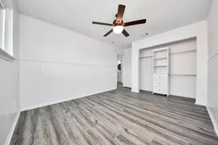 10358 Hammerly Blvd, Houston, TX 77043 - Photo 22