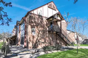 10358 Hammerly Blvd, Houston, TX 77043 - Photo 46