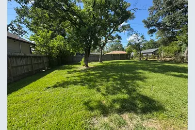 7305 Yoe Street, Houston, TX 77016 - Photo 14