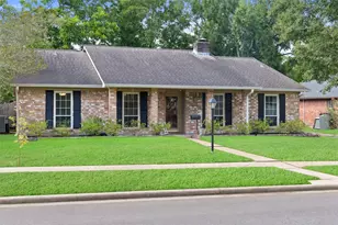 15214 St Cloud Dr, Houston, TX 77062 - Photo 1