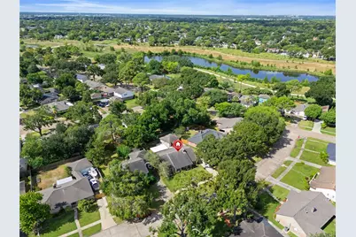 15214 Saint Cloud Drive, Houston, TX 77062 - Photo 42