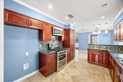 15214 Saint Cloud Drive, Houston, TX 77062 - Photo 12