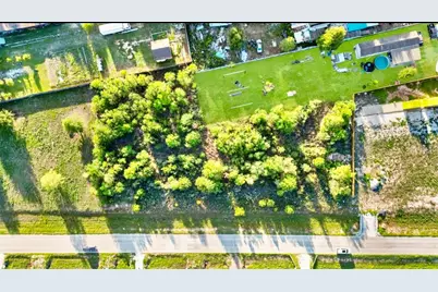 812 County Road 3570, Cleveland, TX 77327 - Photo 8