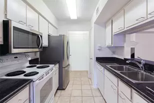 2800 Jeanetta St, Houston, TX 77063 - Photo 14
