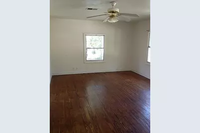 923 McCall, Conroe, TX 77301 - Photo 4
