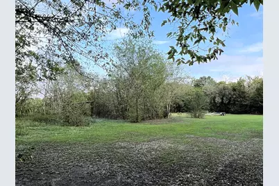 506 Rogers Street, Wallis, TX 77485 - Photo 2