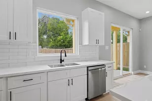 2022 Wavell St, Houston, TX 77088 - Photo 12