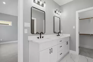 2022 Wavell St, Houston, TX 77088 - Photo 20