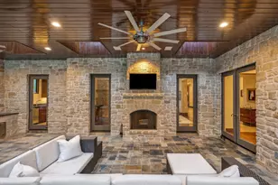 354 Piney Point Rd, Houston, TX 77024 - Photo 40