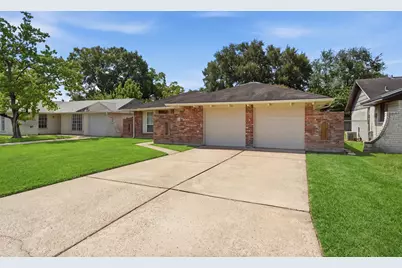 7627 Kellwood Drive, Houston, TX 77040 - Photo 2