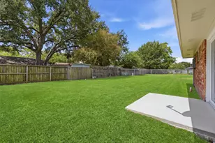7627 Kellwood Dr, Houston, TX 77040 - Photo 14
