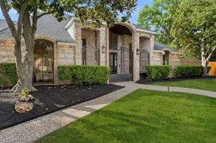 910 Cranberry Hill Ct, Houston, TX 77079 - Photo 48