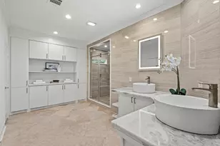 910 Cranberry Hill Ct, Houston, TX 77079 - Photo 4