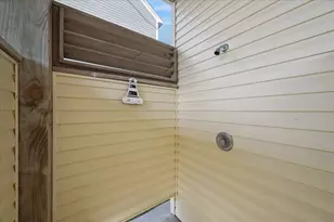 13723 Pirates Beach Blvd, Galveston, TX 77554 - Photo 18
