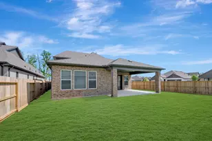 11903 Greenwood Dr, Mont Belvieu, TX 77523 - Photo 10