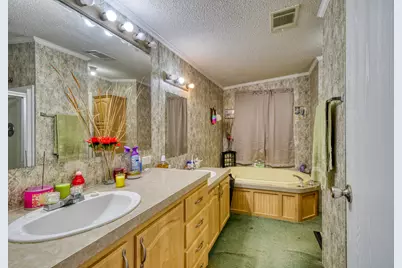 1440 Mustang Loop, Madisonville, TX 77864 - Photo 18