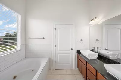 907 McKinney Park Lane, Houston, TX 77003 - Photo 18