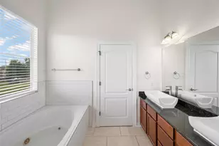 907 McKinney Park Ln, Houston, TX 77003 - Photo 18