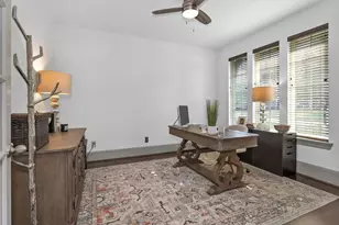 106 Cliftons Curv Wy, Montgomery, TX 77316 - Photo 10