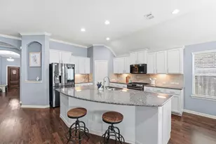 4310 Bearberry Ave, Baytown, TX 77521 - Photo 4