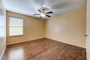 2002 Collins Rose Ct, Richmond, TX 77469 - Photo 8