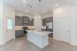 568 Red Cascade Trl, Willis, TX 77318 - Photo 10