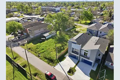 4921 #A Golden Forest Drive, Houston, TX 77091 - Photo 2