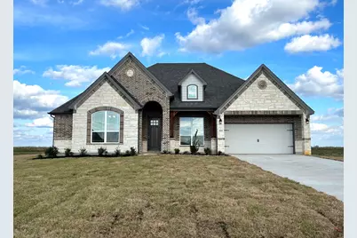 2455 Diamond D, Beaumont, TX 77713 - Photo 2
