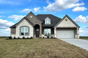 2455 Diamond D, Beaumont, TX 77713 - Photo 2