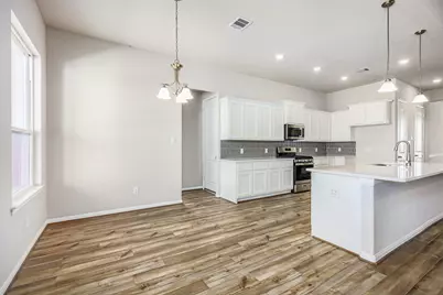 2455 Diamond D, Beaumont, TX 77713 - Photo 6