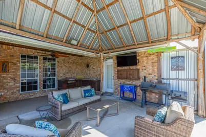 665 Winchester Drive, Bridge City, TX 77611 - Photo 8