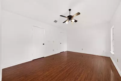 42 Rockridge Drive, The Woodlands, TX 77381 - Photo 18