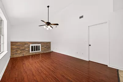 42 Rockridge Drive, The Woodlands, TX 77381 - Photo 8
