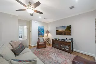 2026 Elmen St, Houston, TX 77019 - Photo 22
