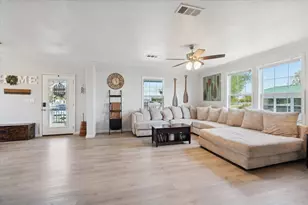 2385 Broadway St, Dickinson, TX 77539 - Photo 8